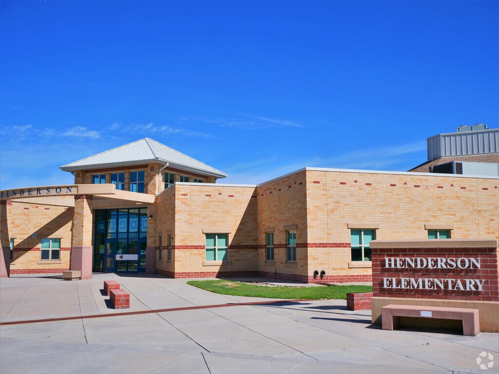 Henderson Elementary School building in Outer NE Adams Co.