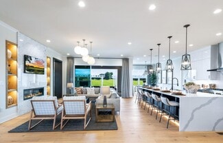 4 Augusta Dr, Newtown, PA 18940