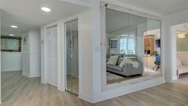 The Riviera unit 909, Miami Beach, FL 33140 - photo 5