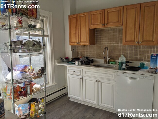 22 Royal St unit 2, Allston, MA 02134 - photo 6