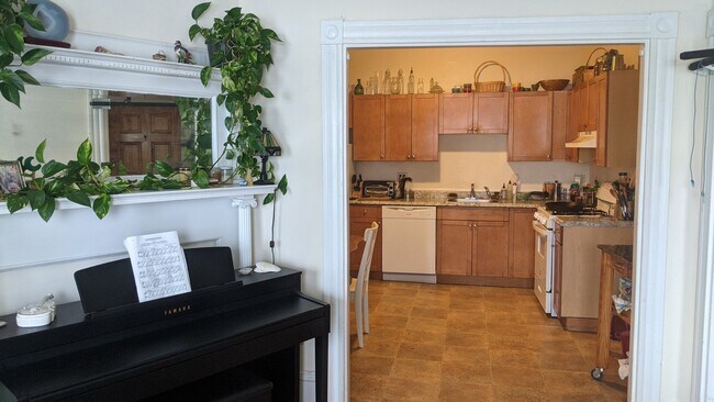 29 Park St unit 6, Somerville, MA 02143 - photo 4