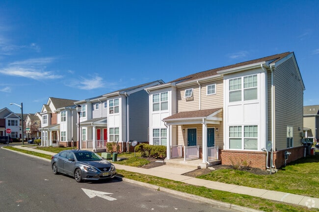 Many of the townhomes in the Centerville area have small yards.