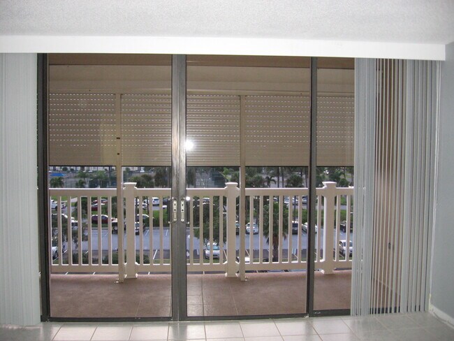 The Club at Treasure Island unit 504, Treasure Island, FL 33706 - photo 5