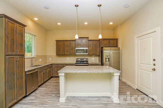 9835 Willow Creek Commerce Dr, Tomball, TX 77375 - photo 6