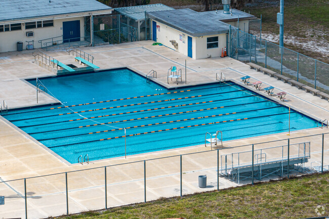 Students enjoy the modern facilities at Stranahan High School.
