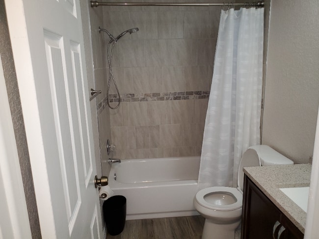 6748 Knightsbridge Dr, New Port Richey, FL 34653 - photo 7