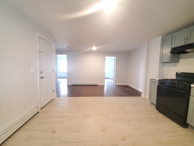 45 Fleming Ave 3