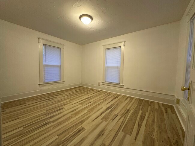 35 Walker St, Athens, OH 45701 - photo 5