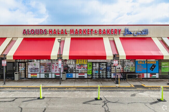 Many residents of Arlington Park buy their groceries at Alquds Halal Market and Bakery.