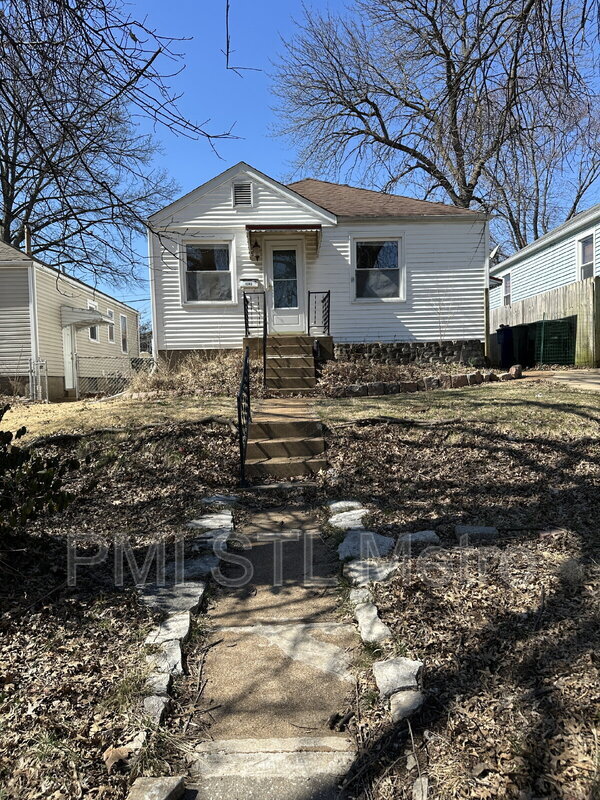 1343 San Jacinto Ct, St. Louis, MO 63139