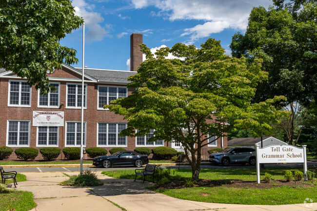 Toll Gate Grammar School