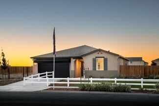 1452 S Polar Ave, Hanford, CA 93230