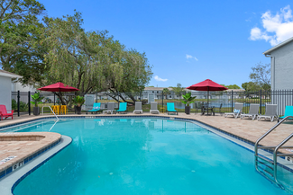 8400 49th St N, Pinellas Park, FL 33781
