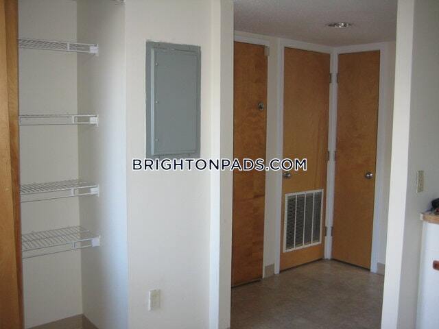 148 N Beacon St unit B1, Boston, MA 02135 - photo 3