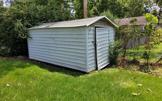 4375 Deborah Ave, Memphis, TN 38108 - photo 7