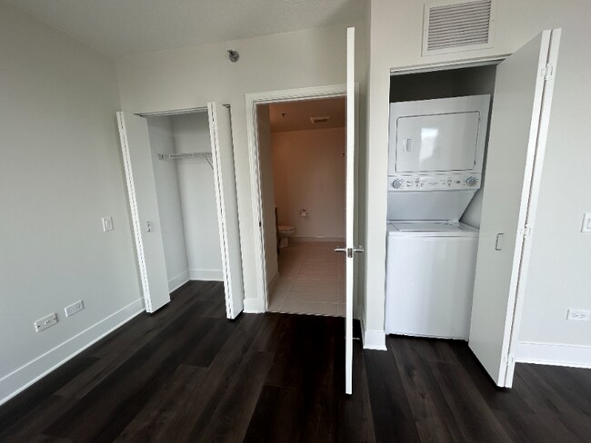 309 N Canal St, Chicago, IL 60606 - photo 7