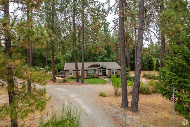 Homes in New Hope sell for an average of $530,399.