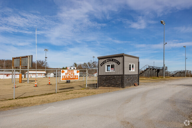 Dewer High School offers a dynamic learning environment.