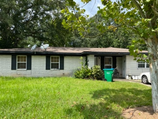 3701 Devonshire Dr, Moss Point, MS 39563