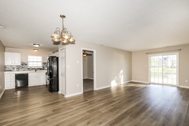 6667 W Longview Dr, Mc Cordsville, IN 46055 - photo 5