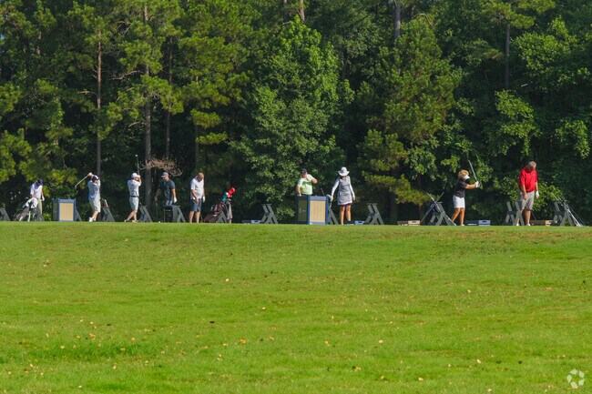 The World Tour Golf Links has a driving range for improving your swing in Pine Island.