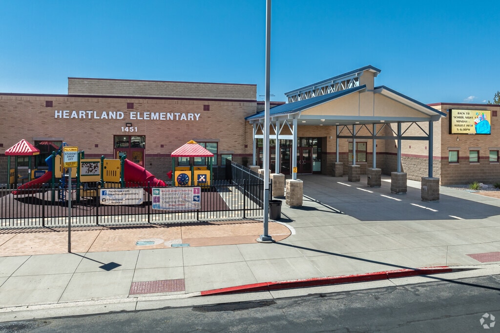 Heartland Elementary School serves students in grades K to 6.