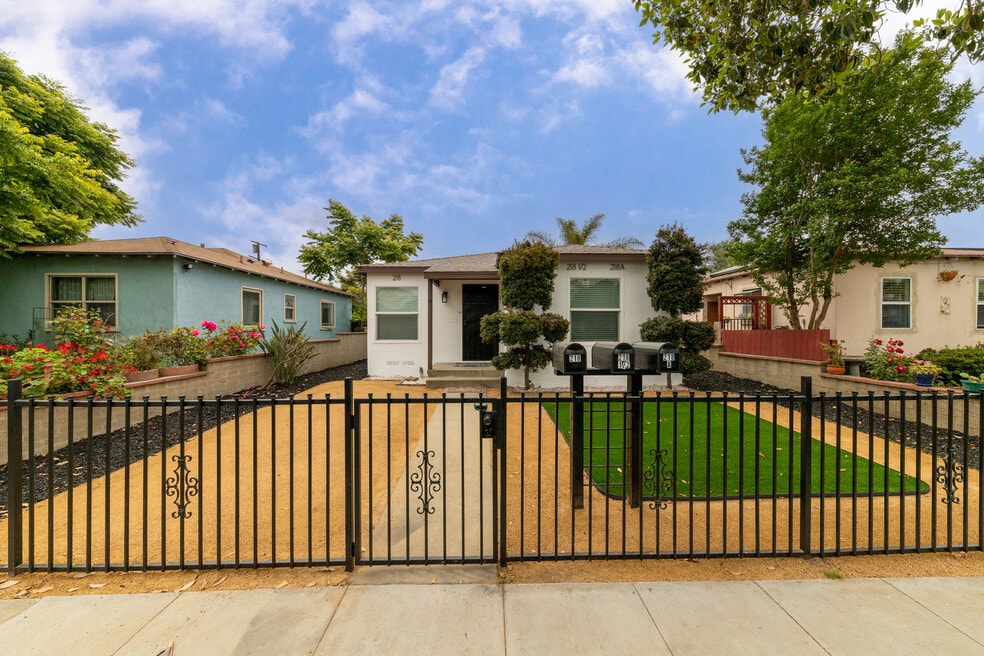 218 E Hullett St unit A, Long Beach, CA 90805 - photo 1