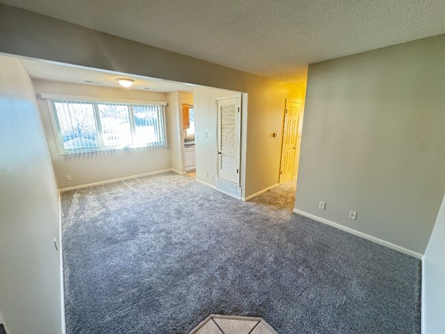 1531 D St unit 9, Lincoln, NE 68502 - photo 5