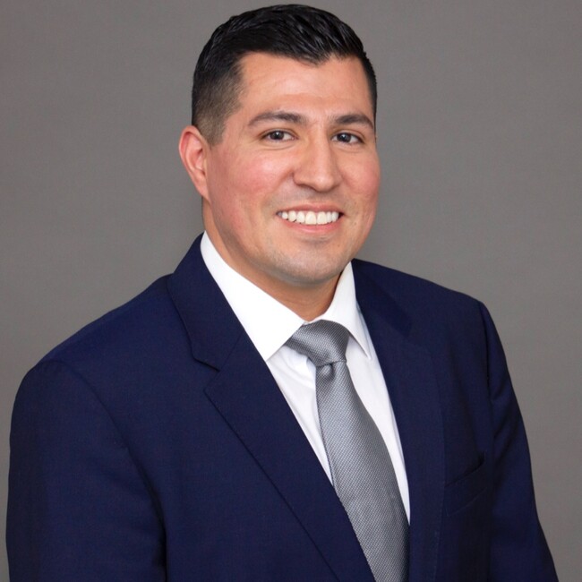 Agent Photo