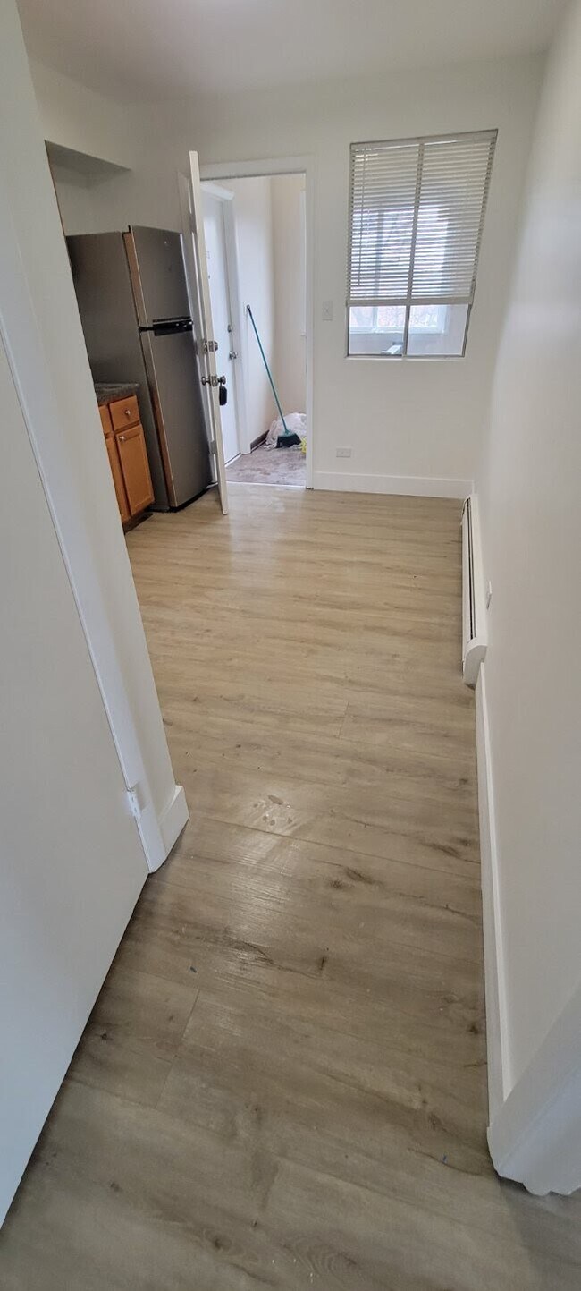 10414 Michael Todd Terrace unit 1N, Glenview, IL 60025 - photo 6