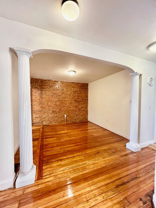 35 Adamson St unit 2, Allston, MA 02134 - photo 4