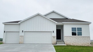 6437 Clear Creek St Unit 36202426, Papillion, NE 68157
