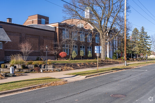 John Edwards Middle/High School has great teachers and staff.