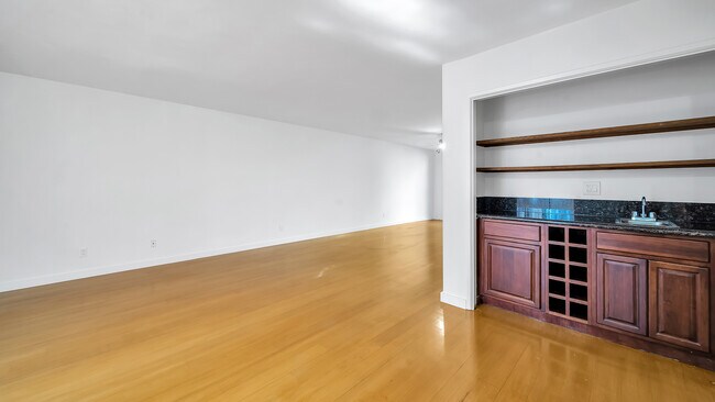 129 Marguerita Ave, Santa Monica, CA 90402 - photo 5