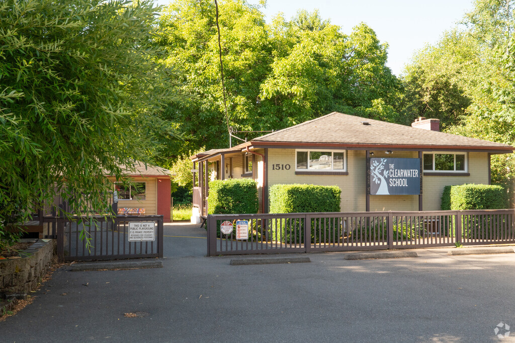 The Clearwater School is located within the Thrasher's Corner-Red Hawk neighborhood.