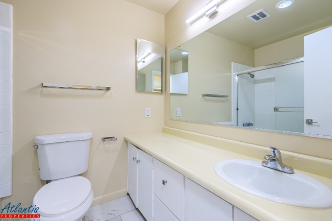 555 S 10th St unit 25, San Jose, CA 95112 - photo 6