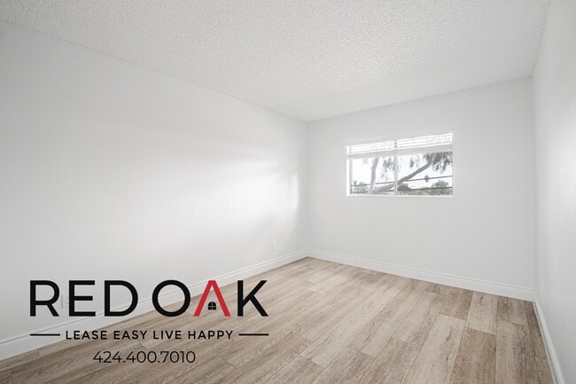 706 McDonald Ave unit 314, Los Angeles, CA 90744 - photo 2