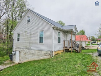 1827 W Broad St Unit Basement, Cookeville, TN 38501