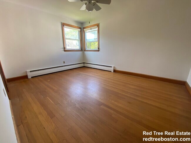 56 Morrell St, West Roxbury, MA 02132 - photo 3