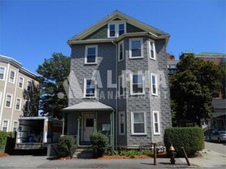 25 Everett St Unit 4, Boston, MA 02128