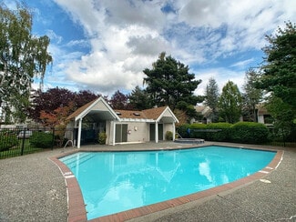 1011-1211 128th St SW, Everett, WA 98204