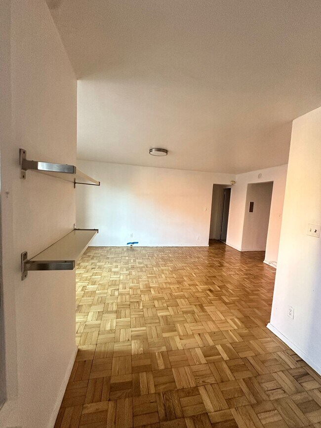 2534 Crescent St unit 1A, Astoria, NY 11102 - photo 2