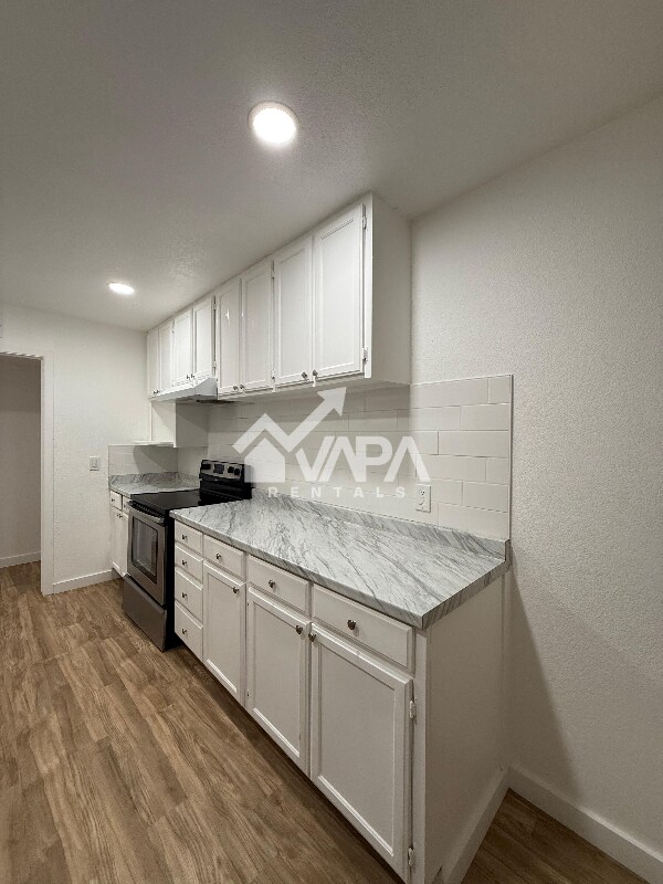 319 Surrels Ave, San Antonio, TX 78228 - photo 5