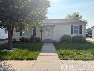 916 Blaine St, Norfolk, NE 68701