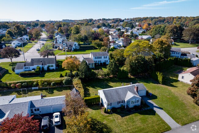 Garden City has a variety of home styles from which to choose.