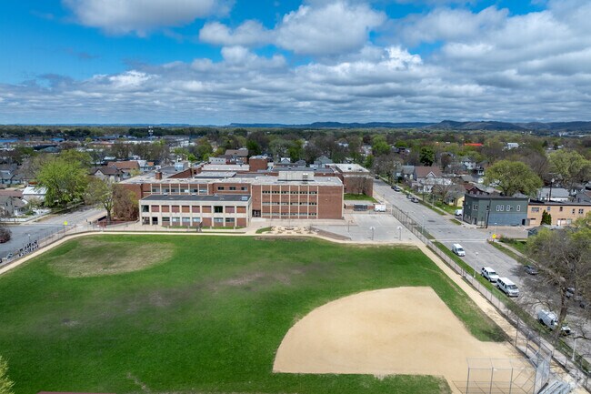 Logan Middle School has a student-teacher ratio of 9 to 1 according to Niche.