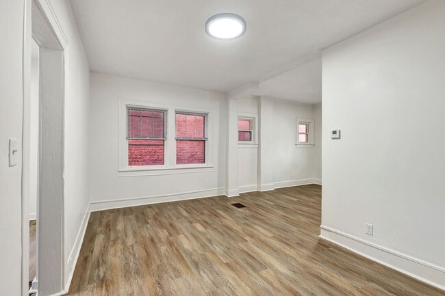 2231 Flora St, Cincinnati, OH 45219 - photo 6