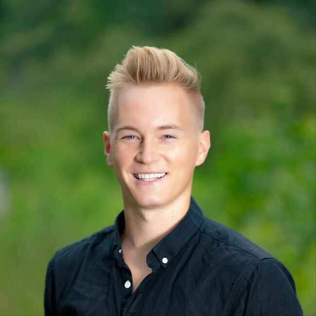 Agent Photo