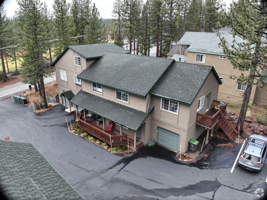 12491 Northwoods Blvd unit 3, Truckee, CA 96161 - photo 2