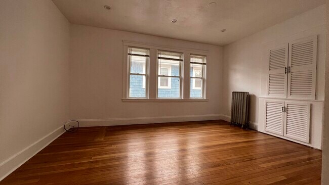 24 Chetwynd Rd unit 2, Somerville, MA 02144 - photo 3